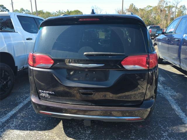 used 2017 Chrysler Pacifica car, priced at $7,877