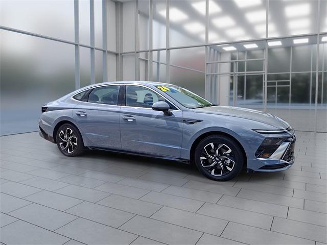used 2024 Hyundai Sonata car, priced at $25,477