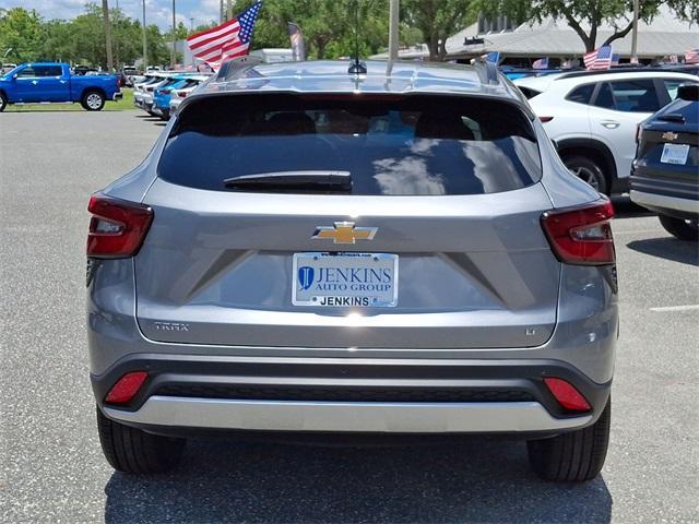 new 2025 Chevrolet Trax car, priced at $23,956