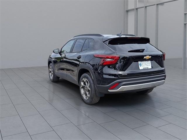 new 2025 Chevrolet Trax car, priced at $25,145