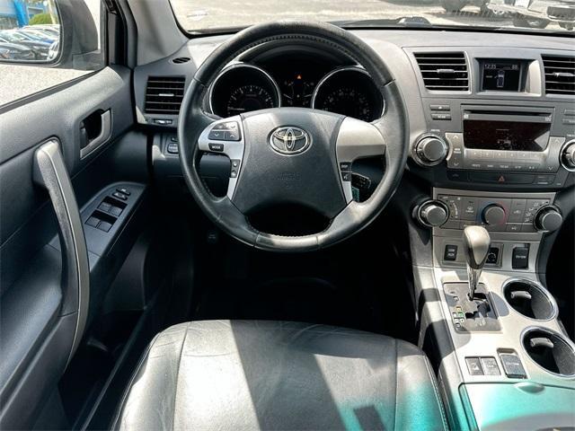 used 2011 Toyota Highlander car, priced at $9,977