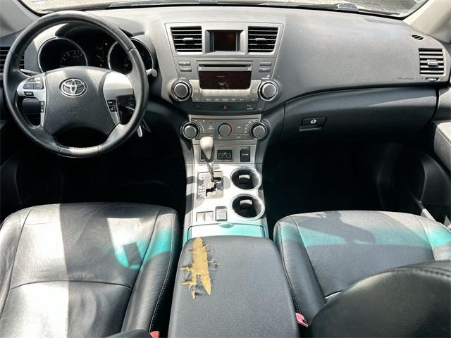 used 2011 Toyota Highlander car, priced at $9,977