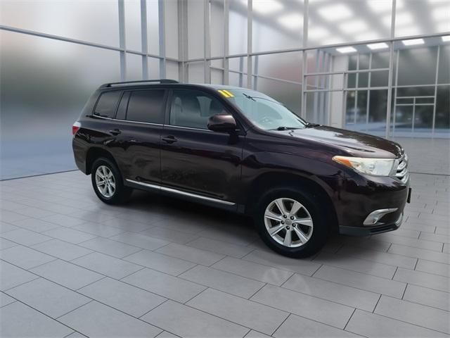 used 2011 Toyota Highlander car, priced at $9,977