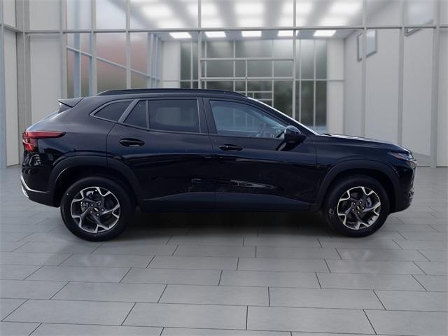 new 2025 Chevrolet Trax car, priced at $24,528