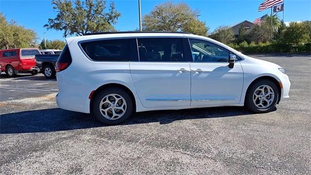 used 2023 Chrysler Pacifica car, priced at $27,977