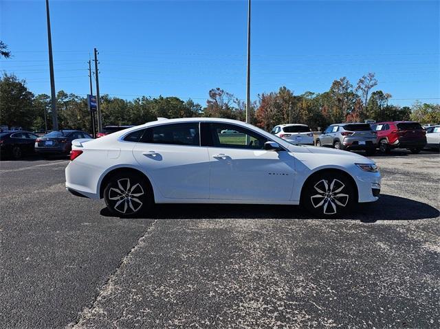 new 2025 Chevrolet Malibu car, priced at $27,963