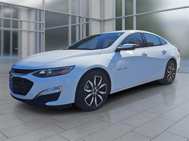 new 2025 Chevrolet Malibu car, priced at $27,963