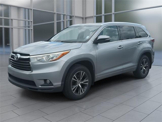 used 2016 Toyota Highlander car, priced at $19,977