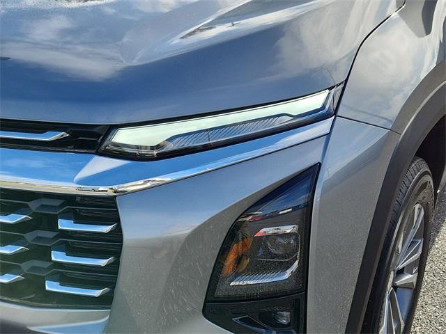 new 2026 Chevrolet Equinox car, priced at $30,658