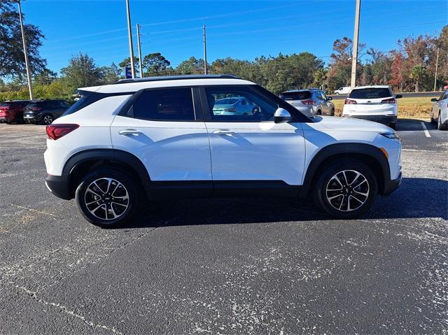 new 2025 Chevrolet TrailBlazer car, priced at $28,680