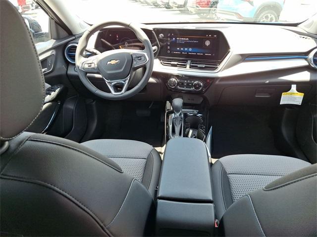 new 2025 Chevrolet Trax car, priced at $23,956