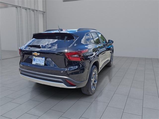 new 2025 Chevrolet Trax car, priced at $23,956