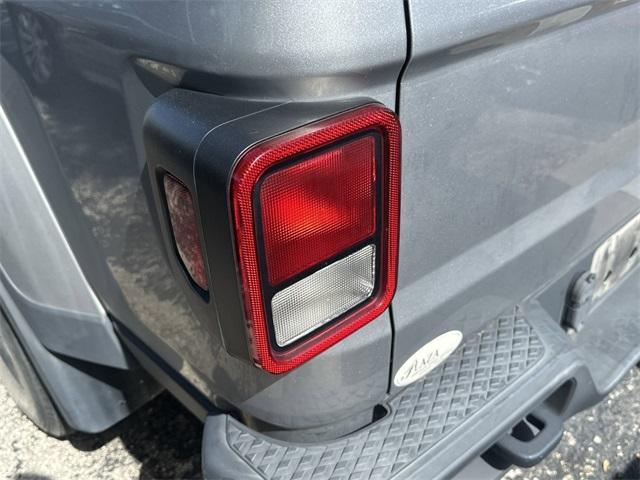 used 2021 Jeep Gladiator car, priced at $30,277