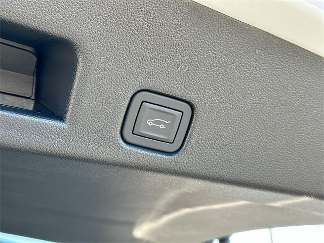 new 2026 Chevrolet Traverse car, priced at $49,444