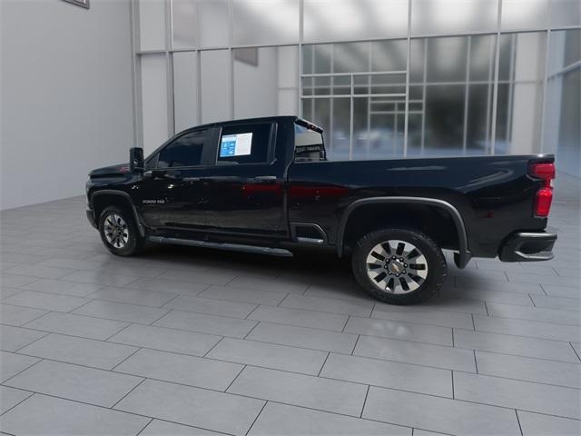 used 2024 Chevrolet Silverado 2500 car, priced at $50,977