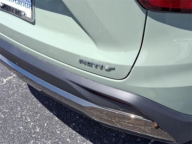 new 2025 Chevrolet Trax car, priced at $25,089