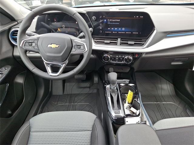 new 2025 Chevrolet Trax car, priced at $25,514