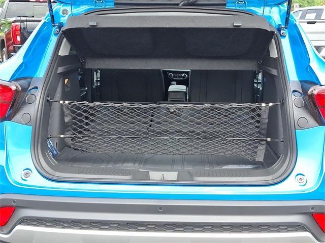 new 2025 Chevrolet Trax car, priced at $25,514
