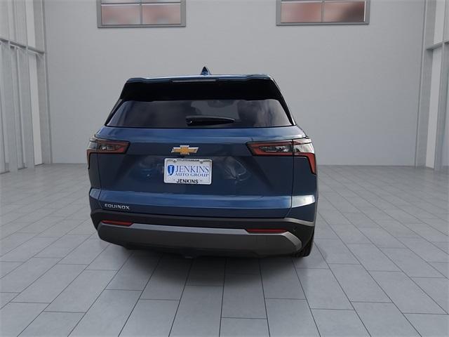 new 2026 Chevrolet Equinox car, priced at $29,275