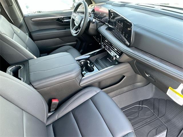 new 2025 Chevrolet Suburban car, priced at $73,902