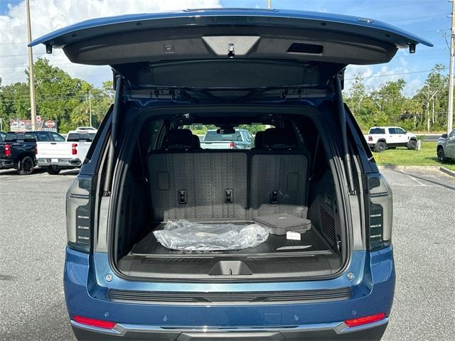 new 2025 Chevrolet Suburban car, priced at $73,902