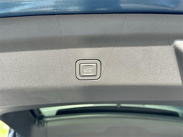 new 2025 Chevrolet Suburban car, priced at $73,902