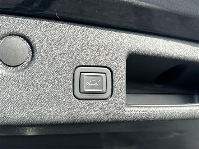 used 2022 Chevrolet Equinox car, priced at $22,977