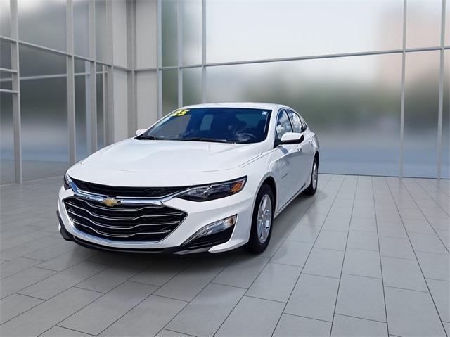 new 2025 Chevrolet Malibu car, priced at $26,725