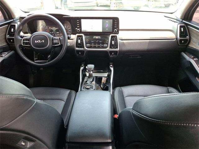 used 2022 Kia Sorento car, priced at $25,277