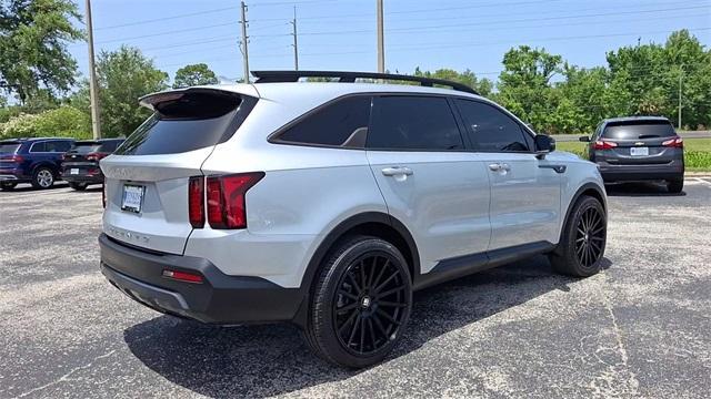used 2022 Kia Sorento car, priced at $25,277