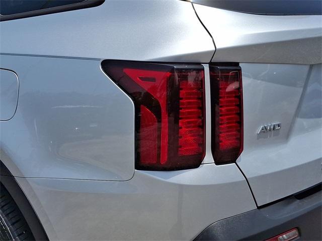 used 2022 Kia Sorento car, priced at $25,277