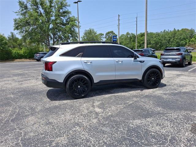 used 2022 Kia Sorento car, priced at $25,277