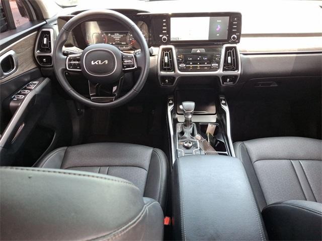 used 2022 Kia Sorento car, priced at $25,277