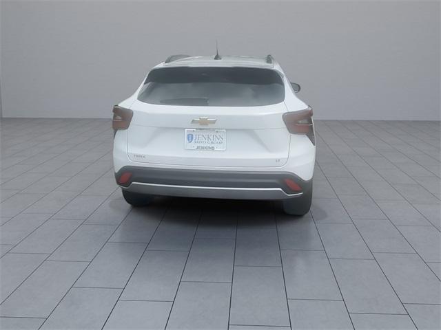 new 2025 Chevrolet Trax car, priced at $24,237