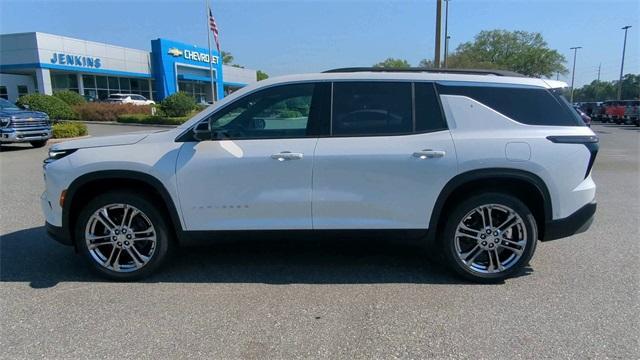 new 2025 Chevrolet Traverse car, priced at $50,614