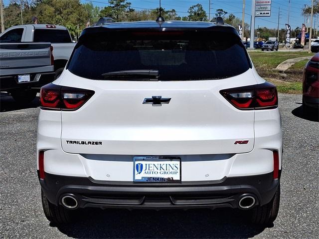 new 2025 Chevrolet TrailBlazer car, priced at $28,647