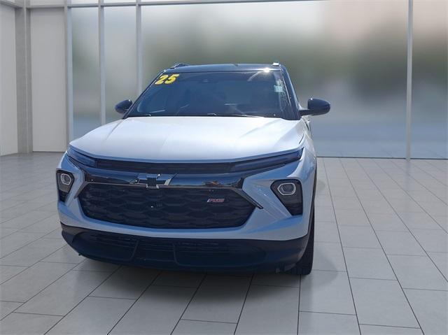 new 2025 Chevrolet TrailBlazer car, priced at $28,647