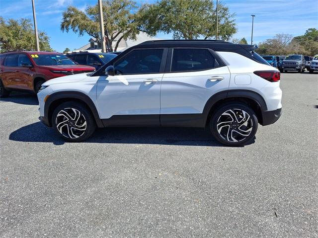 new 2025 Chevrolet TrailBlazer car, priced at $28,647