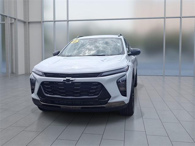 new 2025 Chevrolet Trax car, priced at $26,369