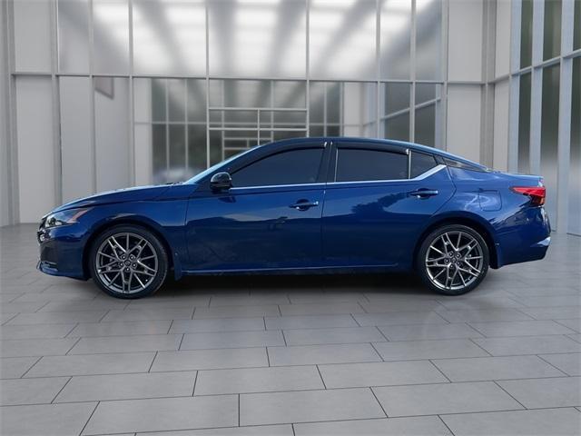 used 2023 Nissan Altima car, priced at $24,977