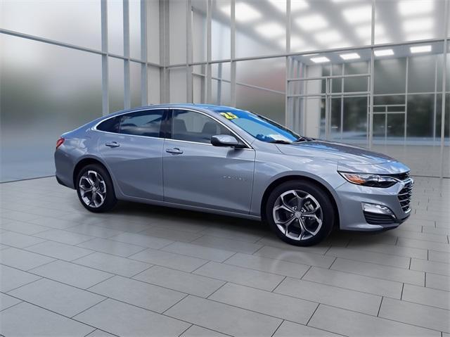 new 2025 Chevrolet Malibu car, priced at $29,448