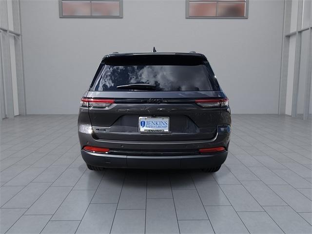 used 2023 Jeep Grand Cherokee car, priced at $30,977