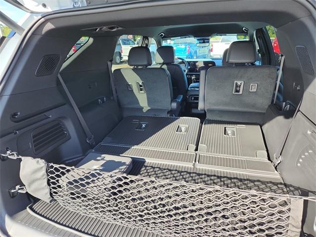 new 2026 Chevrolet Traverse car, priced at $58,589