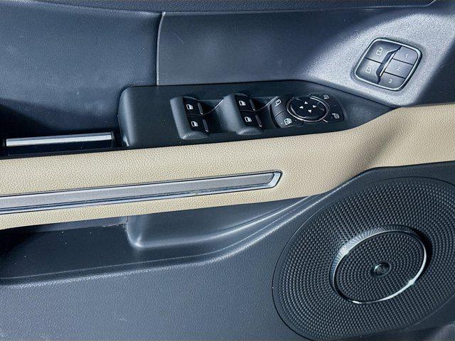 used 2022 Ford Expedition car, priced at $35,997