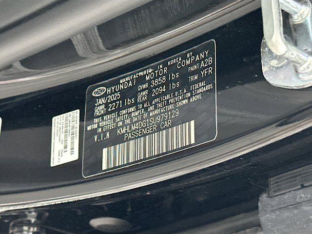 used 2025 Hyundai Elantra car, priced at $19,397