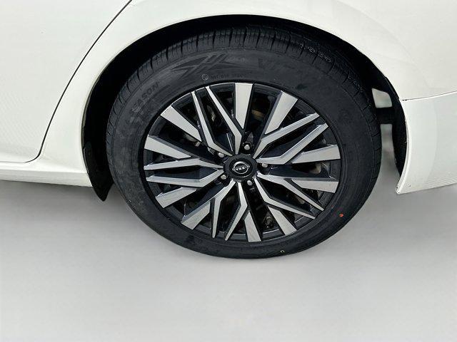 used 2023 Nissan Altima car, priced at $17,487