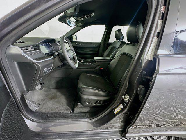 used 2024 Jeep Grand Cherokee L car, priced at $28,597