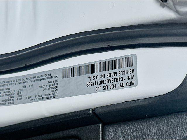 used 2021 Jeep Grand Cherokee car, priced at $23,597