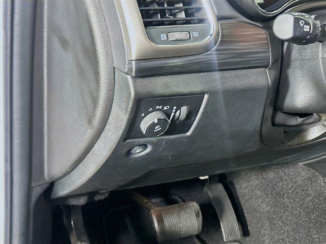 used 2021 Jeep Grand Cherokee car, priced at $23,597