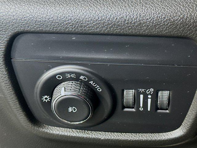 used 2022 Jeep Grand Cherokee car, priced at $33,496